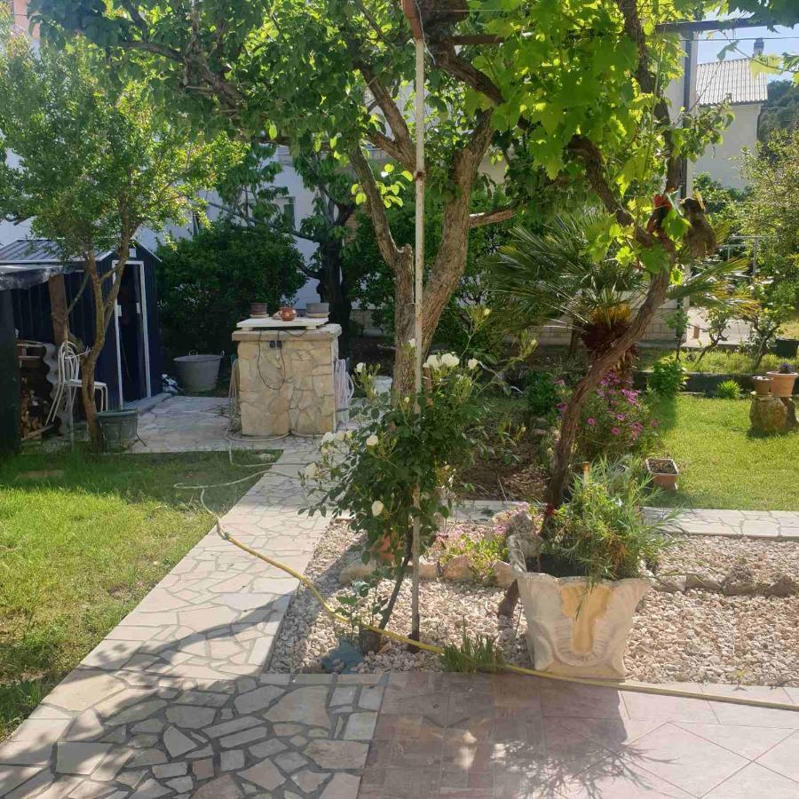 Apartments And Rooms Markovski Palit Екстер'єр фото