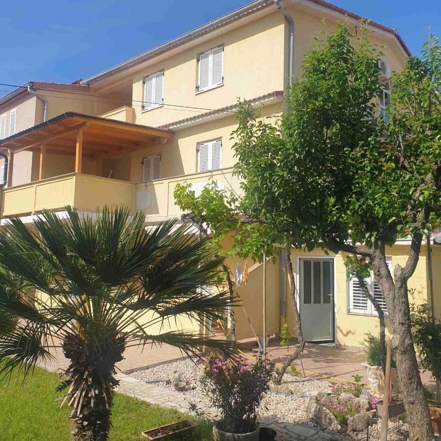 Apartments And Rooms Markovski Palit Екстер'єр фото