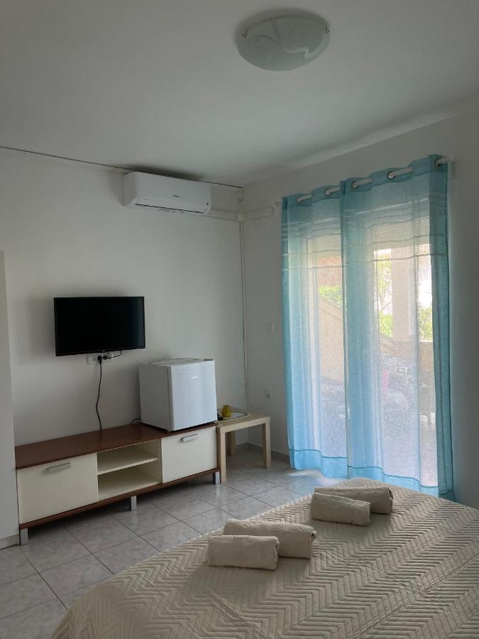 Apartments And Rooms Markovski Palit Екстер'єр фото