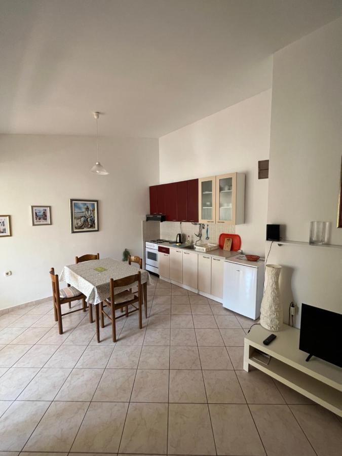 Apartments And Rooms Markovski Palit Екстер'єр фото