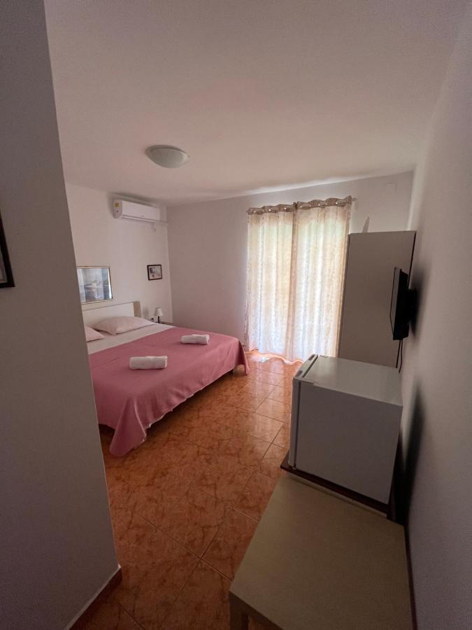 Apartments And Rooms Markovski Palit Екстер'єр фото