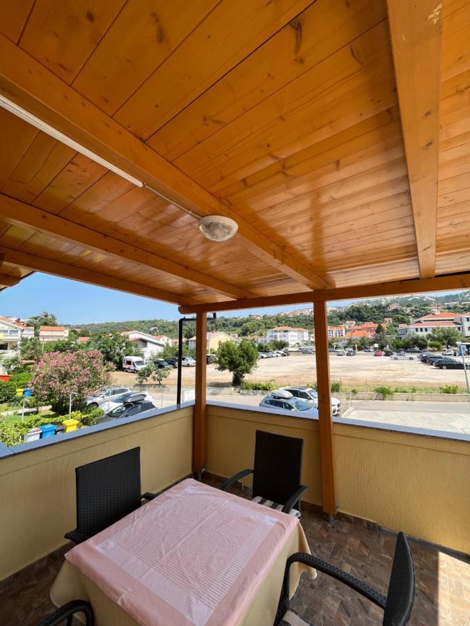 Apartments And Rooms Markovski Palit Екстер'єр фото