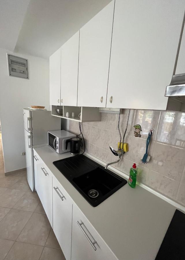 Apartments And Rooms Markovski Palit Екстер'єр фото